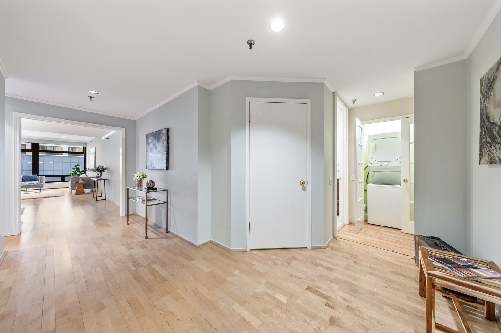 Building Photo - 680 N Lake Shore Dr