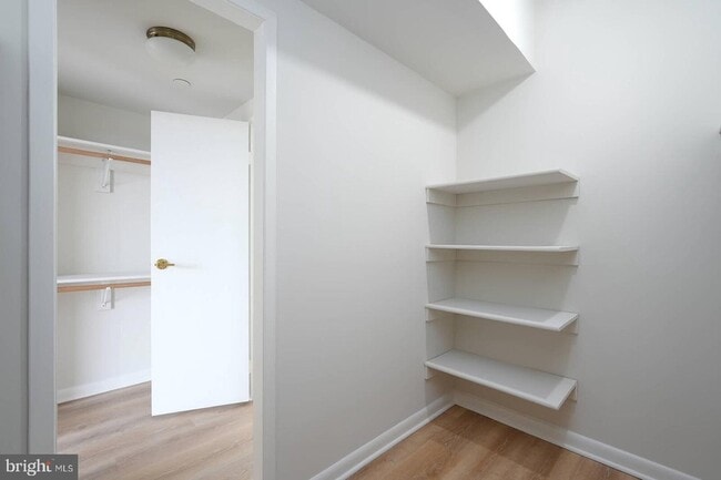 Building Photo - 1530 Key Blvd