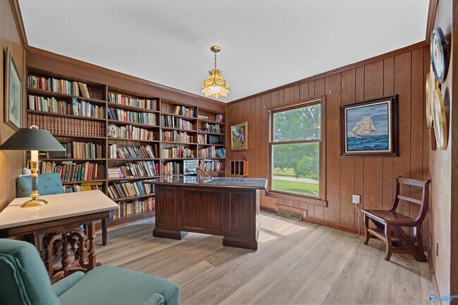 Building Photo - 1217 Indian Creek Rd NW