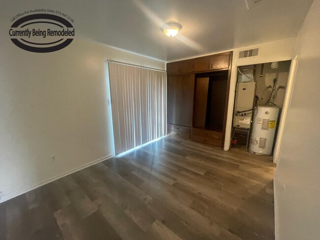 Building Photo - 710 W Cunningham Dr