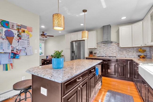 Building Photo - 519 Ryeside Ave