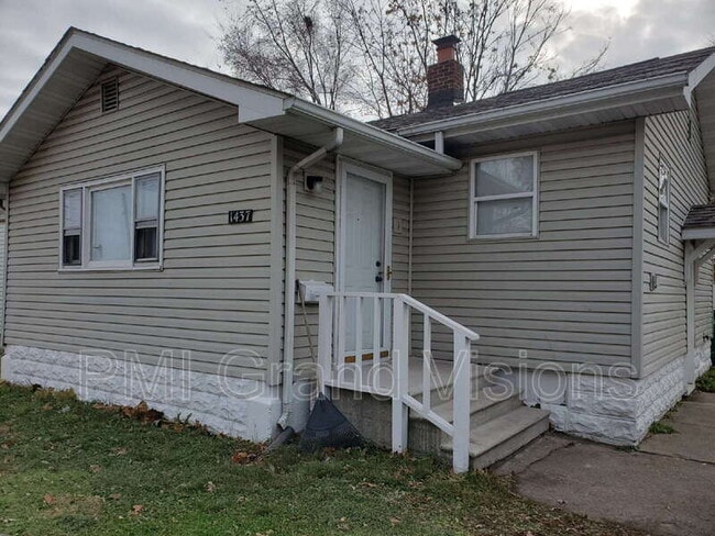 Building Photo - 1437 E Garfield Ave