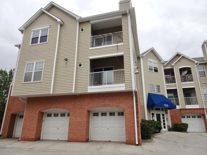 Building Photo - 7210 Bogley Rd