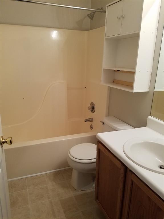 Building Photo - 3130 Amber Ln