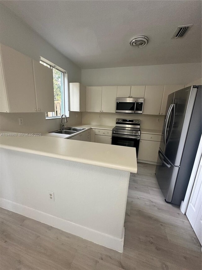 Building Photo - 1481 SE 24th Ct