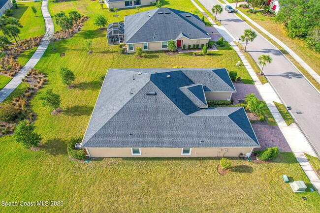 Building Photo - 3496 Bancroft Dr