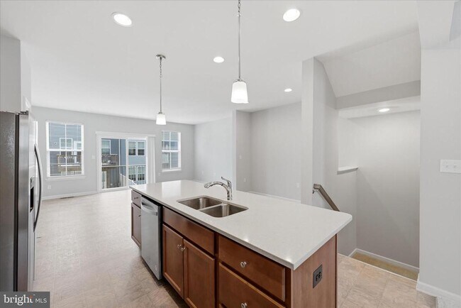 Building Photo - 117 Stribling Wy