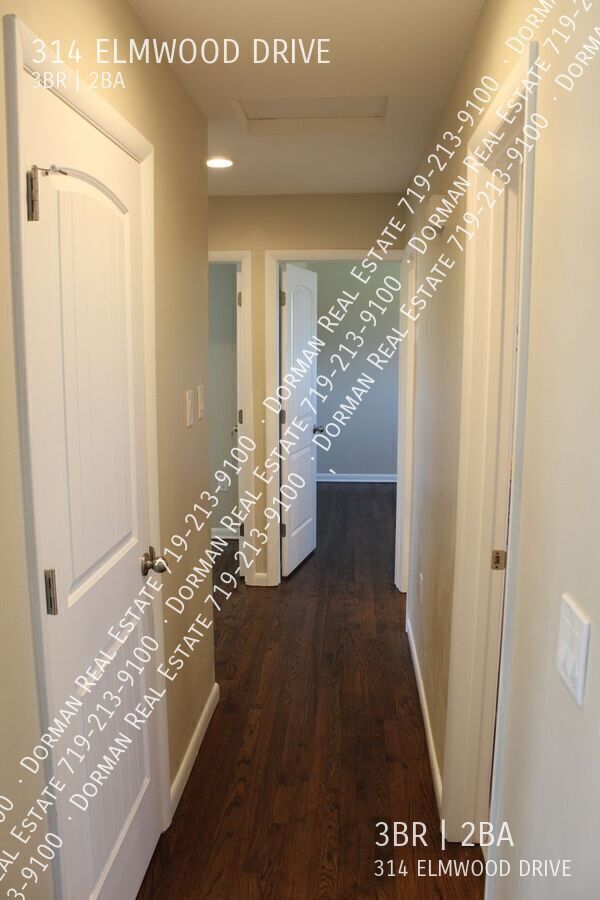 Building Photo - 314 Elmwood Dr