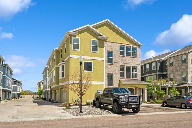 Building Photo - 1792 W Torlundy Dr