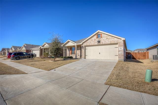 Building Photo - 404 Falling Star Dr