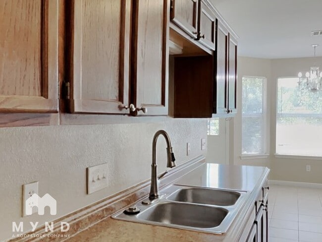 Building Photo - 2800 Single Trace Ct