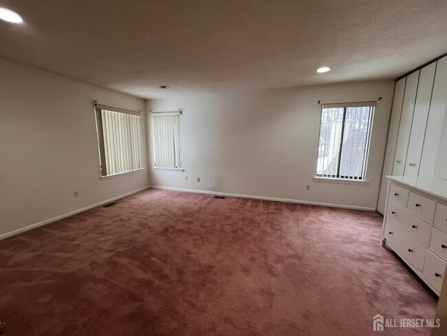 Building Photo - 89 Gate House Ln