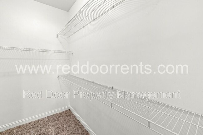 Building Photo - 714 N Tremont St