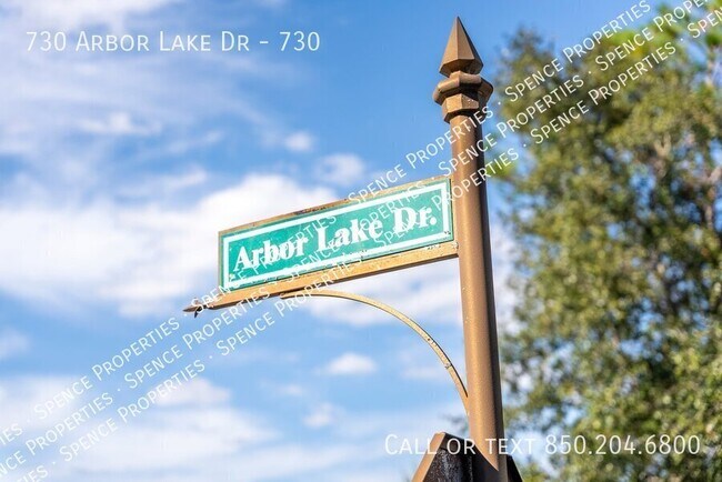 Building Photo - 730 Arbor Lake Dr