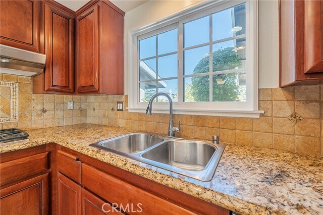 Building Photo - 15871 Belfast Ln