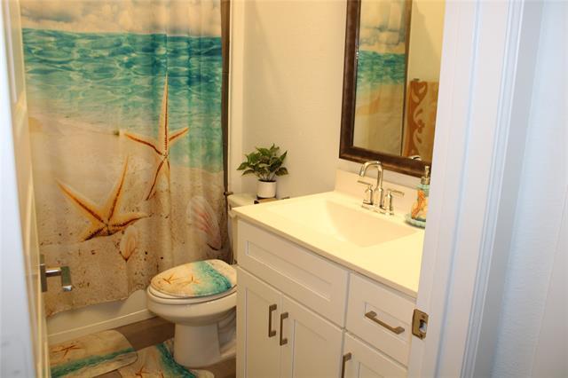 Building Photo - 3108 Armstrong Ave