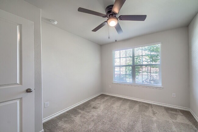 Building Photo - Welcome to this beautifully maintained 4-bedroom, 2-bathroom home in the highly desirable Whisper...