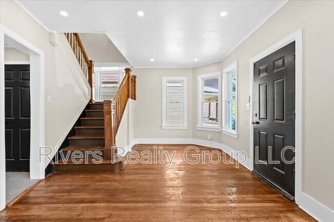 Building Photo - 1174 Seward Ave