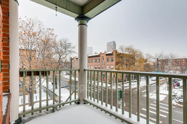 Building Photo - 1376 N Pearl St