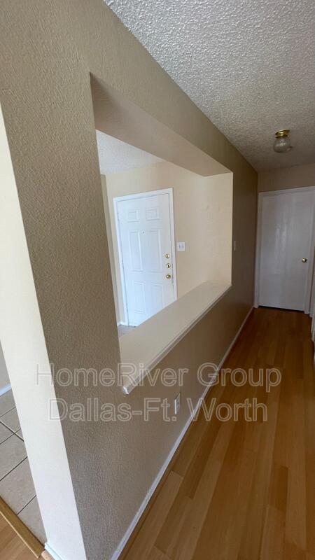 Building Photo - 317 Sweetgum Dr