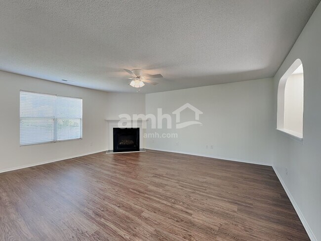 Building Photo - 1009 Gelfield Rd