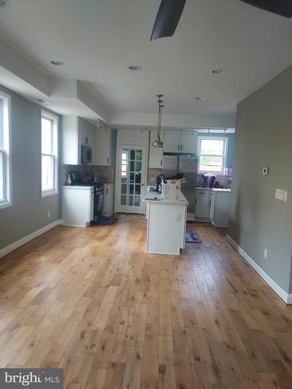 Building Photo - 619 Sheridan St NW