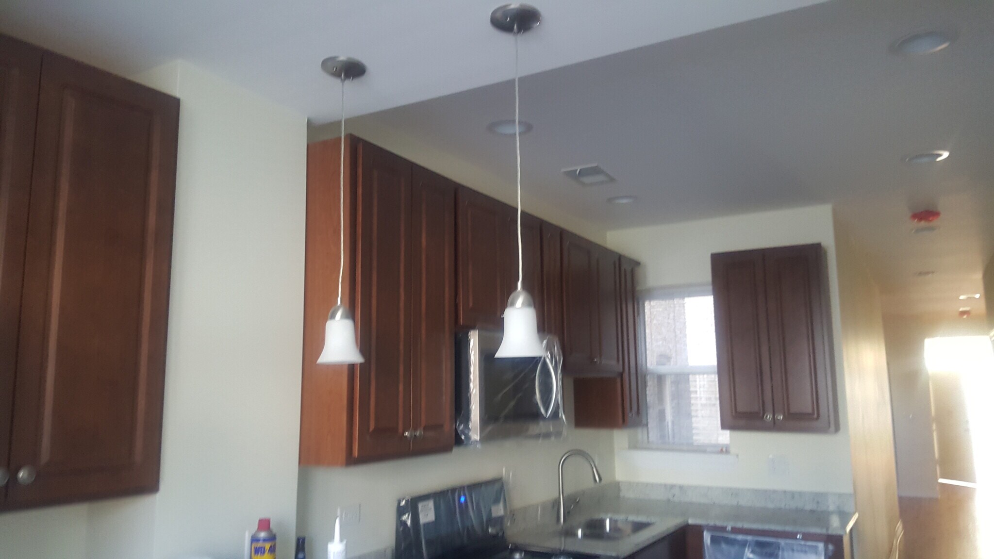 Building Photo - 4817 N Troy St