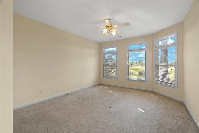Building Photo - 20 Pine Meadows Ln