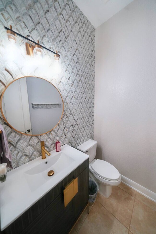Building Photo - Executive Style Home Now Available in Ston...