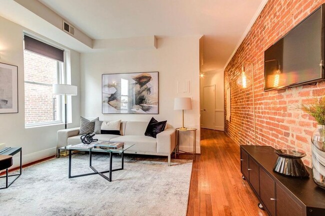 Building Photo - 1706 U St NW