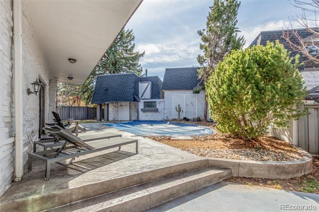 Building Photo - 3577 S Hillcrest Dr