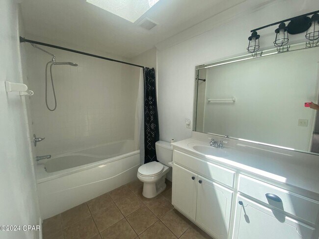 Building Photo - 2925 Cedars Crossing
