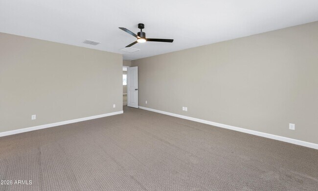 Building Photo - 1611 N Hillcrest