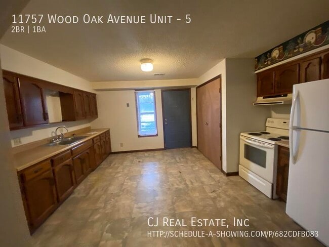 Building Photo - 11757 Wood Oak Ave