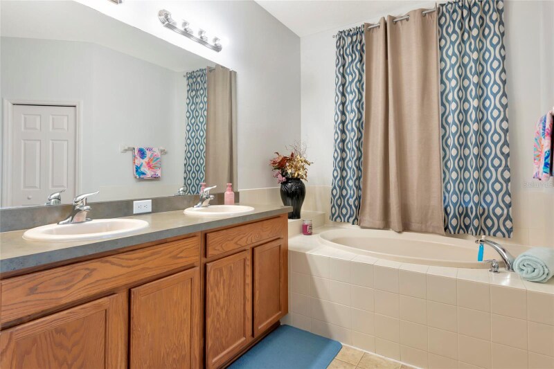 Building Photo - 718 Tanana Fall Dr