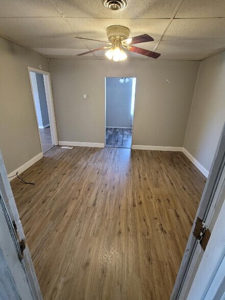 Building Photo - 403 14th St