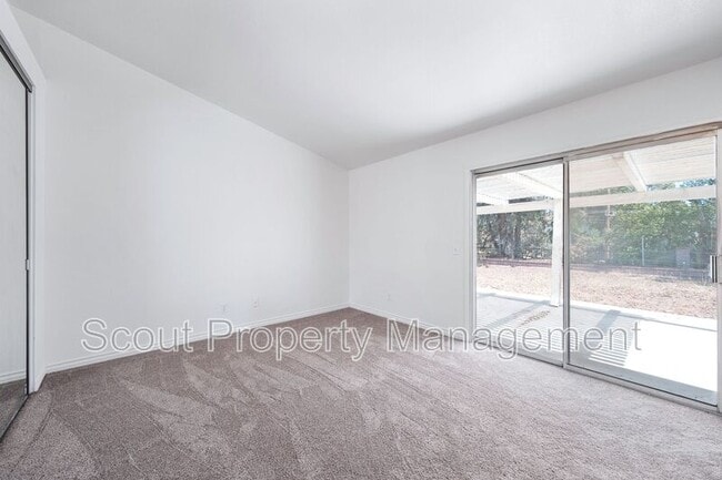 Building Photo - 42385 Agena St