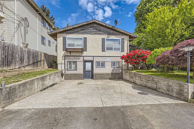 Building Photo - 10708 Stone Ave N