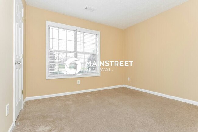 Building Photo - 3 Bedroom Pet-Friendly Home in Hampton, GA with Main Street Renewal