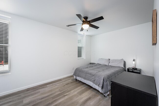 Building Photo - 62 S Main St