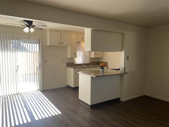 Building Photo - 3016 Delta Ave