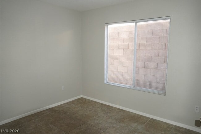 Building Photo - 131 Newburg Ave