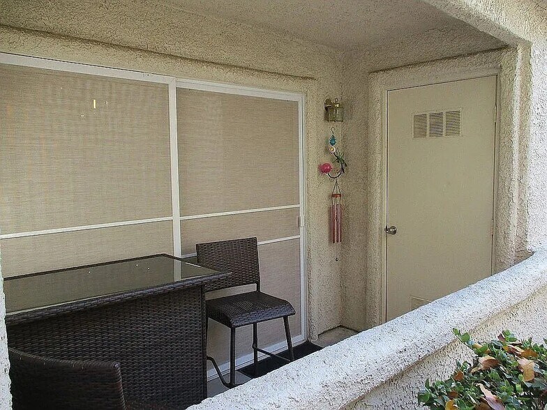 Building Photo - 3054 Tarpon Dr