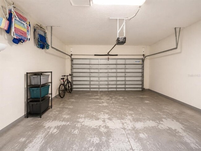 Building Photo - 12820 Strode Ln