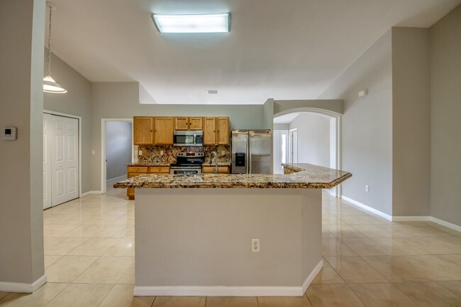 Building Photo - 2462 Nature Pointe Loop