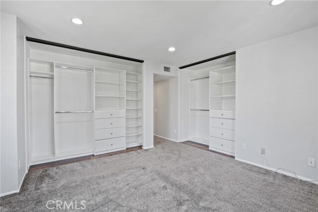 Building Photo - 57 Woodleaf