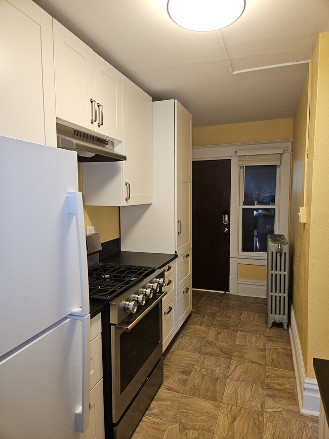 Building Photo - Guffey Properties