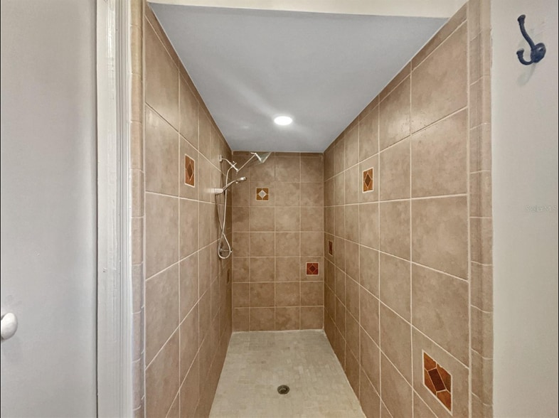 Building Photo - 236 Longhorn Dr