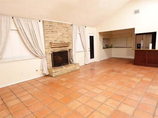 Building Photo - 6215 Pinole Forest Dr