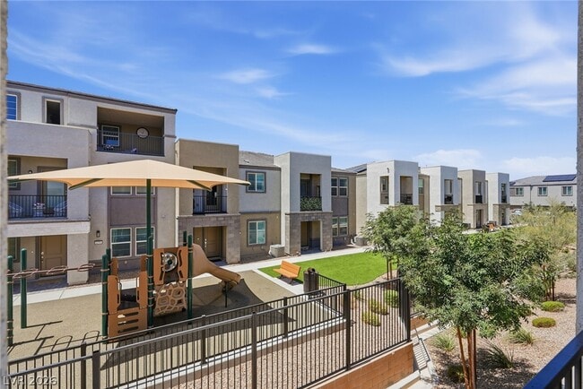 Building Photo - 6155 Garden Oasis St